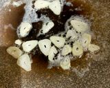 豚肉とエリンギのガリバタ醤油炒め作り方2写真