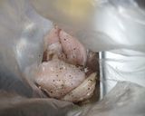 【メイン】鶏むね肉の粉チーズハーブ揚げ焼き作り方4写真
