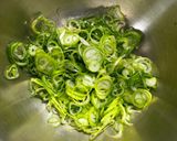 トッピングねぎ。作り方1写真