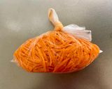 サッと1品！にんじんとさきいかの甘酢和え作り方1写真