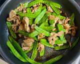 絹さやと豚バラ肉の甘辛炒め作り方6写真
