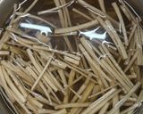 みんな大好き❣️チキンチキンごぼう作り方1写真