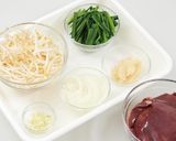 ごはんに合う~! 豚レバーのにら炒め作り方1写真
