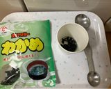 オクラとわかめの酢の物（防災レシピ）作り方1写真