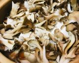 鍋の素●鶏肉＆ミニ豆腐の鶏きのこ鍋作り方1写真