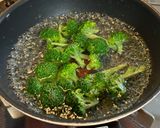 市販の1人鍋の素で！ズボラなスープパスタ作り方2写真