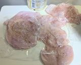 鶏胸肉のシュニッツェル風作り方2写真