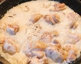 シュクメルリ（鶏肉のにんにくクリーム煮込み）作り方4写真