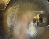 材料4つで作れる！ヘルシー鶏ムネのたたき風茹で鶏作り方3写真