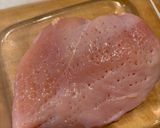 耐熱容器で完結★レンジで塩麹の鶏ハム！作り方1写真