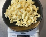 【離乳食中期】さつまいもと豚ひき肉炒め作り方1写真