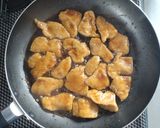 簡単節約☆鶏胸肉でコク旨照り焼きチキン。作り方7写真