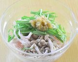 鶏むね肉としめじ 水菜の塩葱醬和え♪作り方2写真
