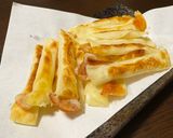 餃子の皮で♫簡単チーズスティック作り方4写真