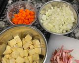 さつまいもとセロリのコンソメスープ作り方1写真