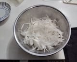 食感が楽しい！ツナと大根のサラダ作り方2写真