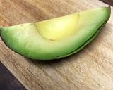 保存版✅アボカドの切り方｜種・皮も簡単に取る方法作り方5写真