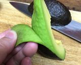 保存版✅アボカドの切り方｜種・皮も簡単に取る方法作り方6写真