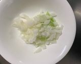 お一人様野菜たっぷりビビンバウインナー丼作り方1写真