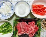 簡単ランチ！キノコと牛肉のチャプチェ丼作り方1写真