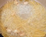 ニンニク香る！ワンパンカルボナーラ作り方6写真