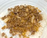 時短ランチに。とろ〜りチーズのガッツリ肉そぼろ丼作り方6写真