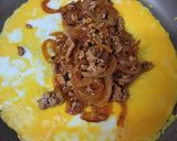 お弁当にも！味付き旨辛ひき肉オムレツ!!作り方5写真