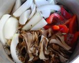 ランチに玉ねぎと舞茸とパプリカのお味噌汁作り方3写真