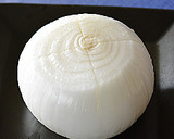 新玉ねぎのレンジ蒸し＊とろろ昆布と乾のり作り方1写真
