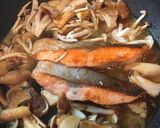 激ウマ!簡単!鮭ときのこのバター醤油炒め作り方4写真