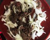 簡単牛肉と玉ねぎの炒めもの作り方1写真