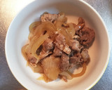 余った豚丼の具で♬簡単オムレツ作り方1写真