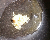 安価でスピーディ◎豆苗のにんにく炒め作り方3写真