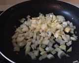 調味料で簡単‼フライパンでカレーパエリア作り方7写真