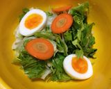 冷麺 彩りサラダと鶏皮のジュレ添え作り方1写真
