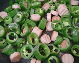 子供ピーマンと魚肉ソーセージの炒め物作り方5写真