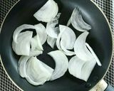 簡単節約☆豚こま肉のトマト塩だれ炒め。作り方4写真