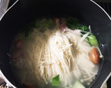☆残った餃子の皮で簡単ラーメン☆作り方3写真