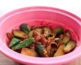 簡単！キュウリと鶏ひき肉のピリ辛味噌炒め作り方3写真