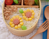 【キャラ弁】コーンのヒマワリ弁当作り方4写真
