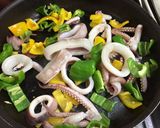 いかとピーマンのバター醤油炒め作り方2写真