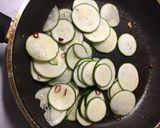 夏が旬ズッキーニとバジルのペペロンチーノ作り方3写真