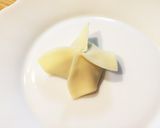 餃子の皮de★セロリとベーコンの包み焼き作り方5写真