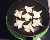 餃子の皮de★セロリとベーコンの包み焼き作り方6写真