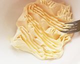 フライパンで爽やかライチのチーズケーキ♪作り方3写真