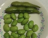 緑色のお弁当に枝豆を♡作り方1写真