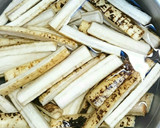 居酒屋の定番メニュー☆ごぼうの唐揚げ作り方1写真