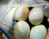 ＊簡単！黄身がオレンジ色の煮玉子＊作り方2写真