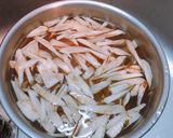鶏ひき肉★簡単鶏ごぼうハンバーグ作り方1写真