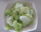 レタスのニンニク醤油がけ作り方1写真
